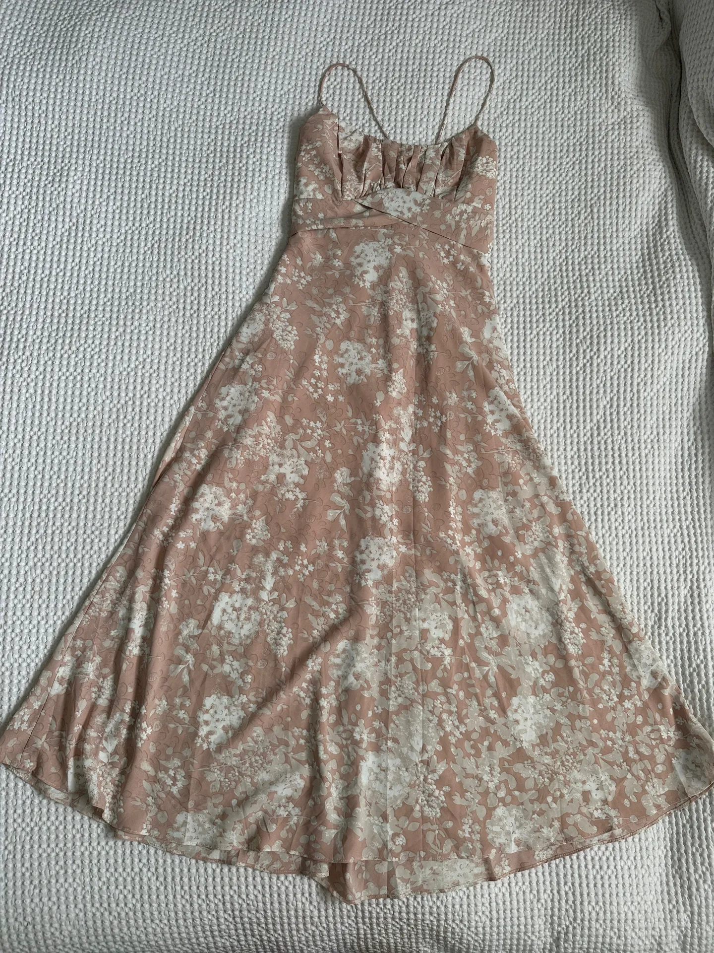 Selfie Leslie Pink Floral Midi Dress - Image 4