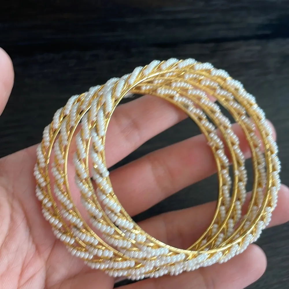 NEW Set of 4 micro pearl bangles White - Image 2