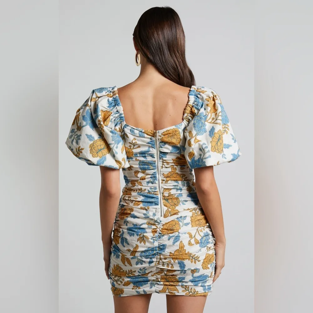 SHOWPO AMALIE THE LABEL Size 10 EMERITA LINEN BLEND PUFF SLEEVE RUCHED MINI DRESS Multiple - Image 2