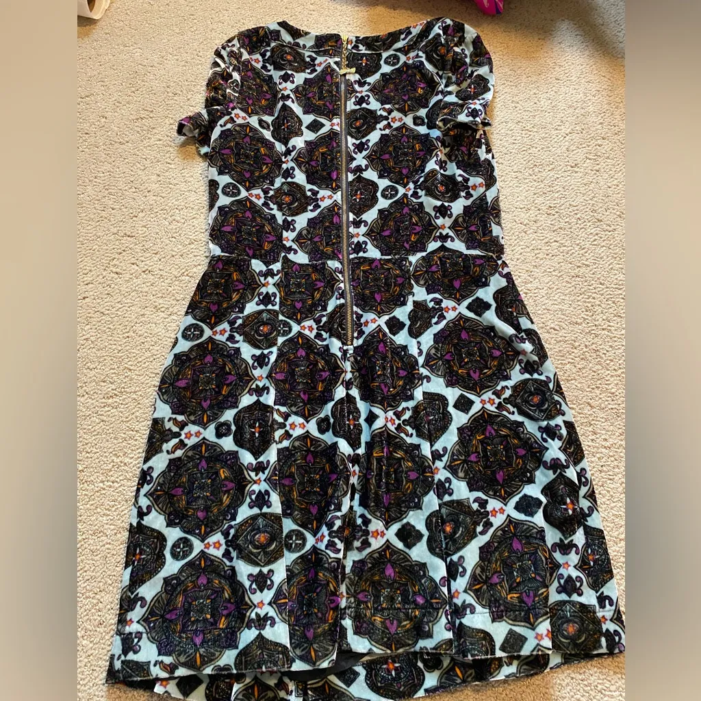 See By Chloe Chic Bohemian Patterned velvet short sleeve mini Dress blue black - Image 4