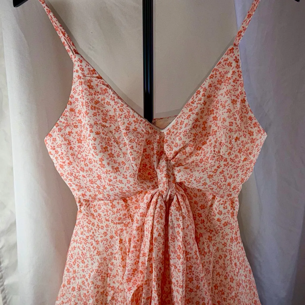 Blue Rain Pink Floral Spaghetti Strap Front Tie Bow Accent Romper Size Small - Image 3