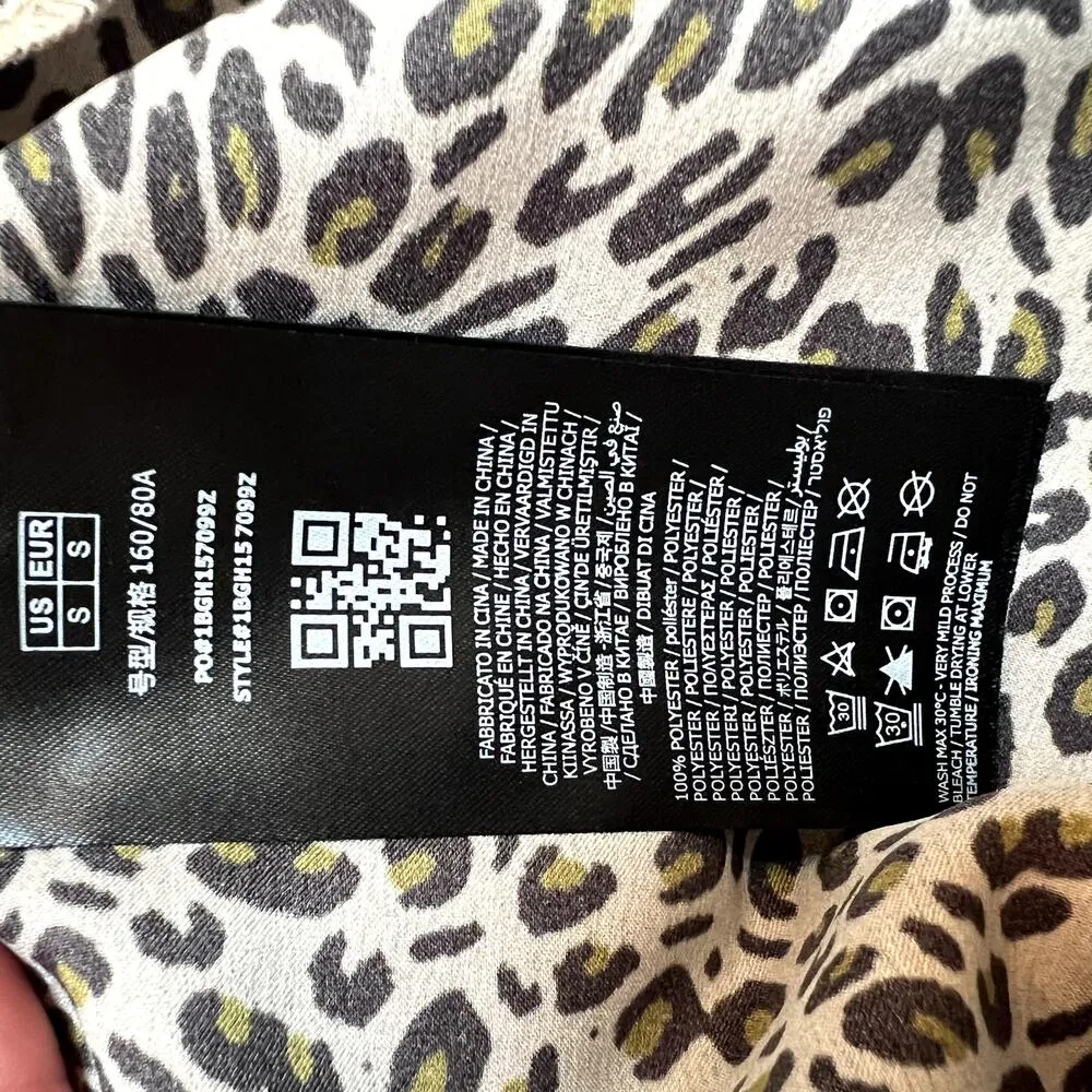 Guess by Marciano Leopard Animal Print Silky Button-up Blouse Small - Image 8