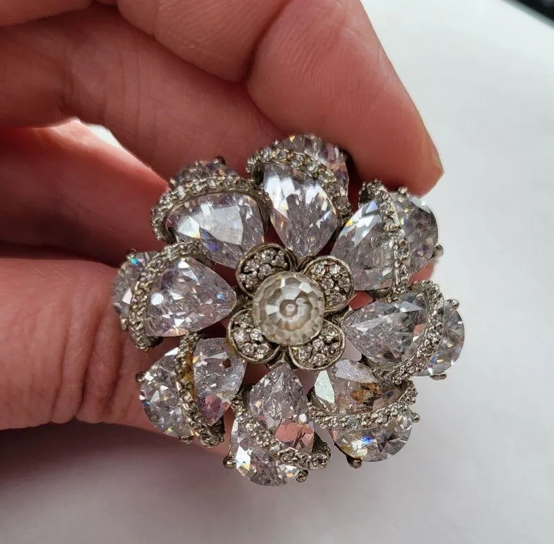 Unbranded Costume Flower Statement Ring Silver - Image 2