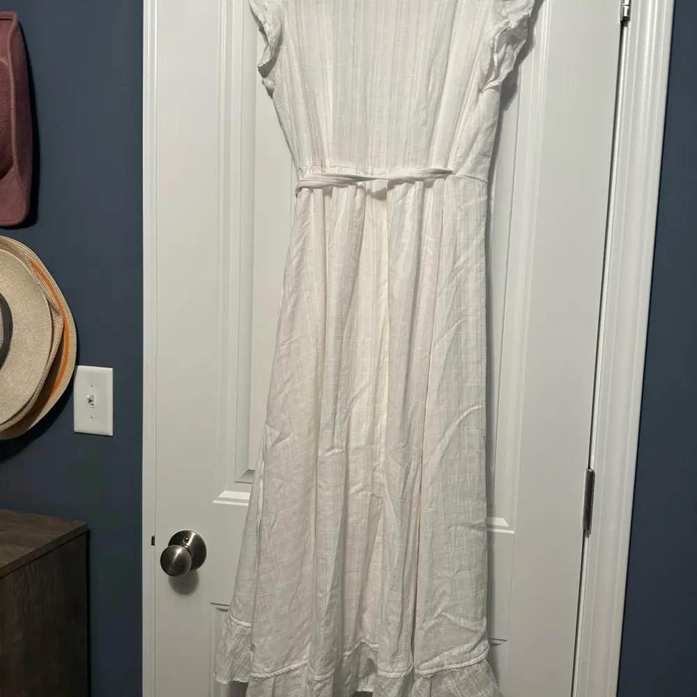 Ruffled White Wrap Dress Size M - Image 4