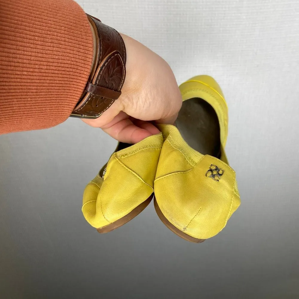 Coach | Womans Yellow Slip On Flats 6.5‎ Ballet - Image 5