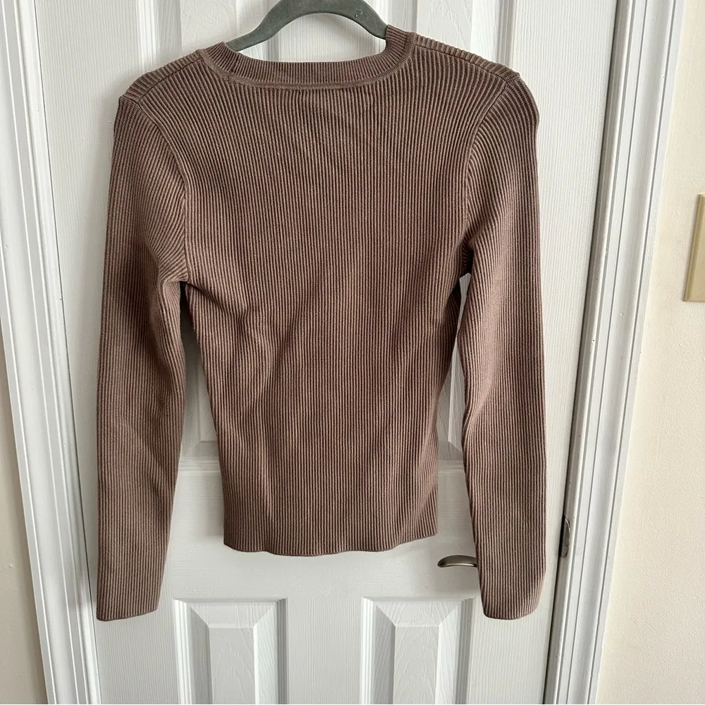 Fitted Crewneck Sweater Women’s Size Small - Image 5