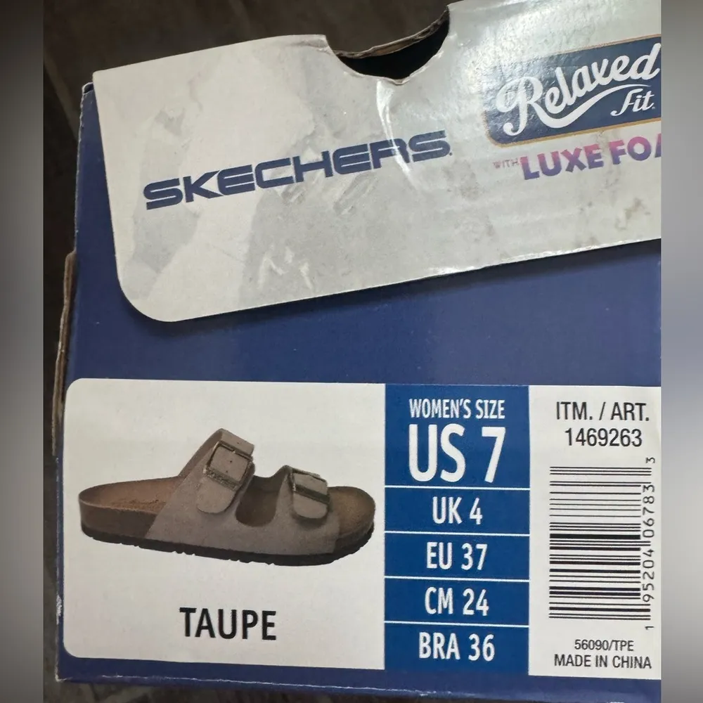 NEW Skechers Relaxed Fit Luxe Foam Womens Slide Buckle Sandals Taupe Granola 7 - Image 3