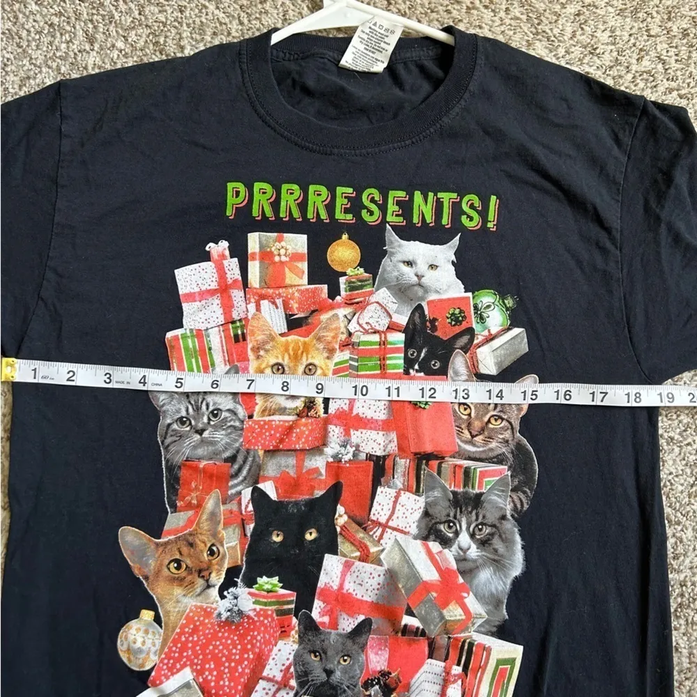 🦋Dec. 25th Christmas Black Red Green T - Image 4