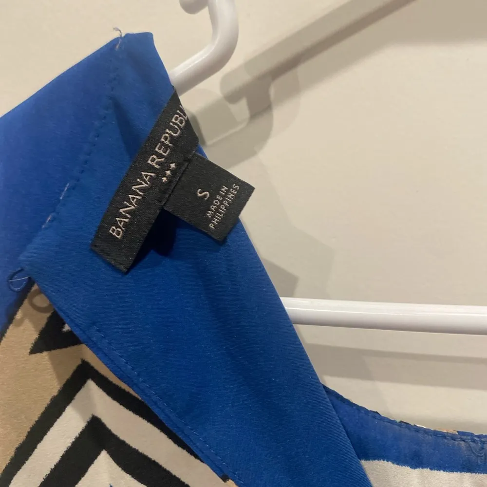 Banana Republic Geometric Top Size S - Image 6