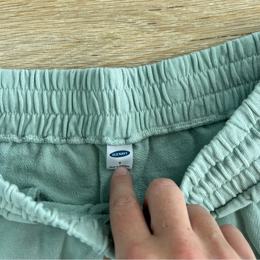 Old Navy  tie dye joggers‎ size small - Image 2