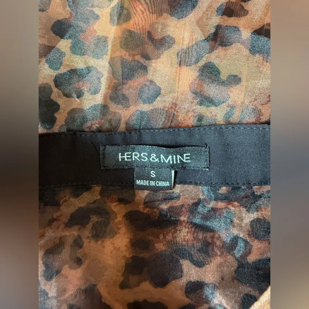Hers & Mine Sheer Leopard Tie Front Button Up Blouse, Size Small - Image 3