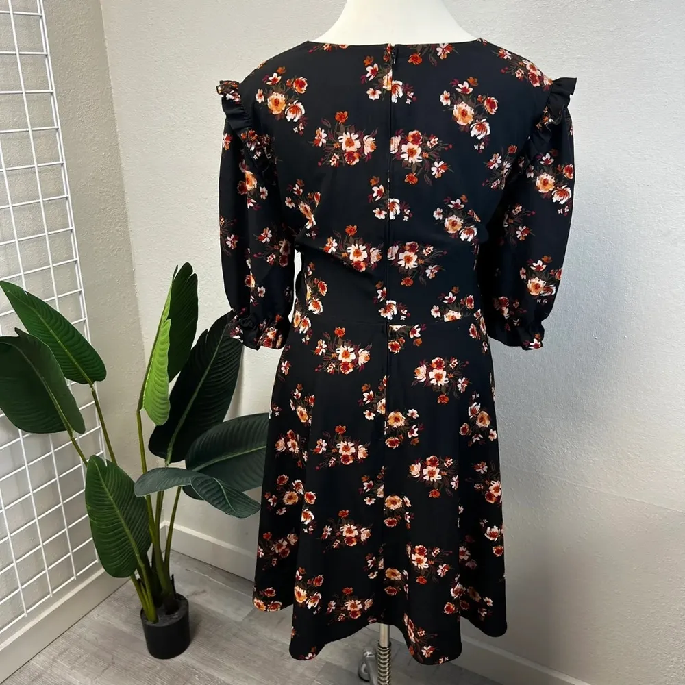 Hell Bunny Floral Dress - Size 26 - Image 2