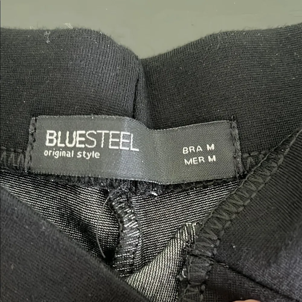BlueSteel Black Double Zipper High Rise Shorts Size M - Image 2