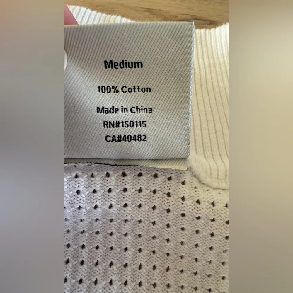 Varley Atwood half zip cream size medium - Image 4