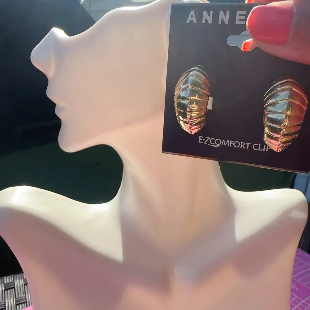 Anne Klein comfort clip on earrings gold tone new with tag - Image 6