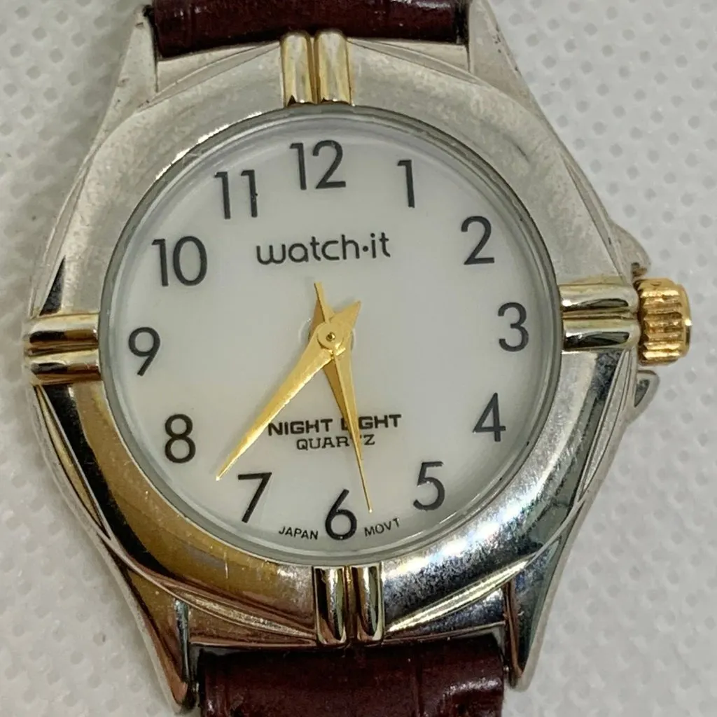 Vtg Advance watch - Image 3