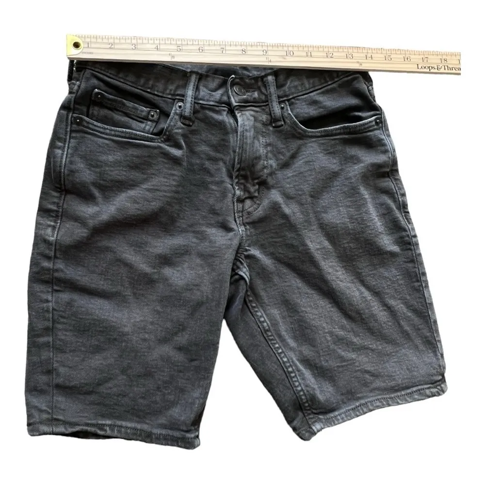 BLACK short solid denim cut off straight high rise size 28, - Image 6