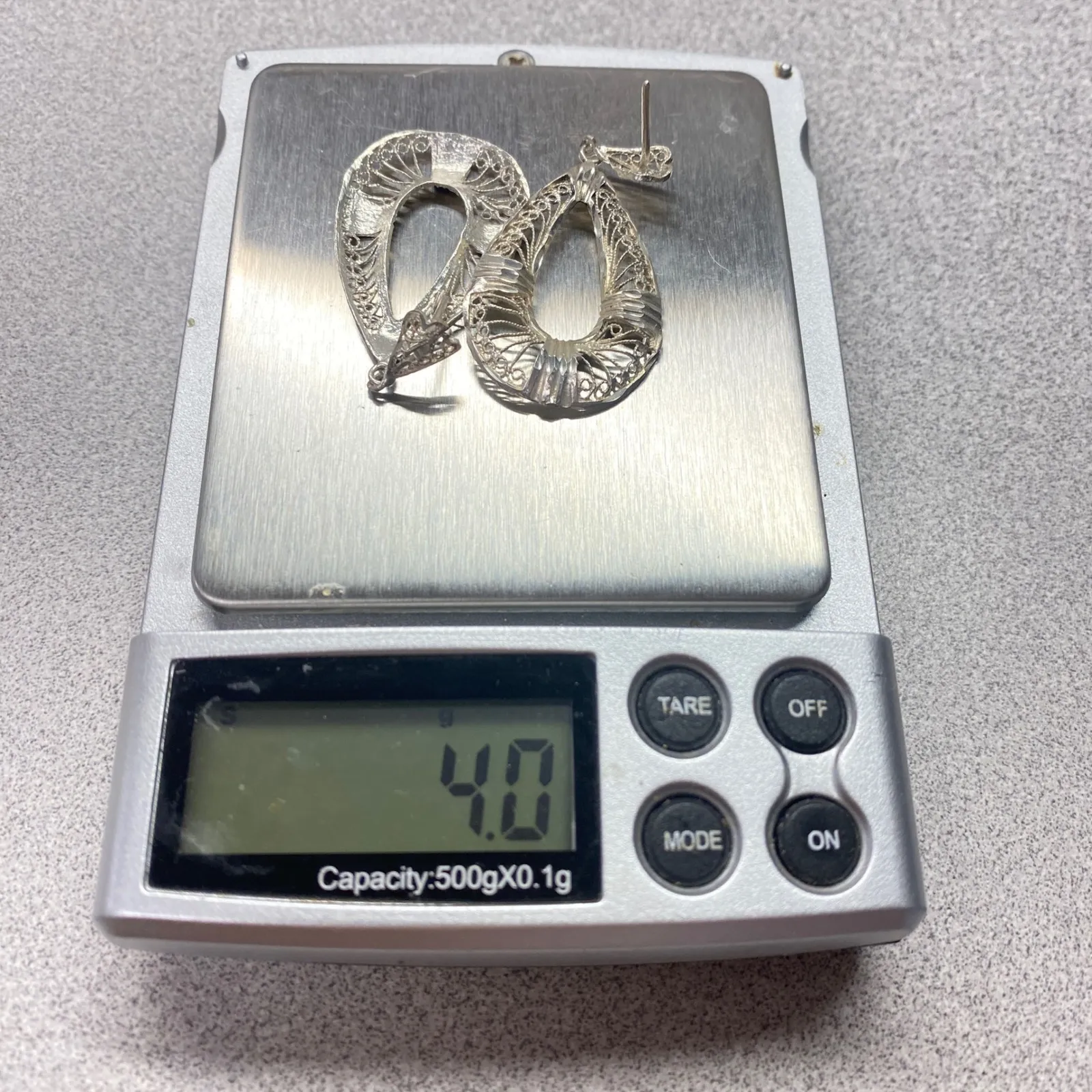 14K White Gold Filigree Teardrop Dangle Earrings Lightweight Elegant NO BACKS Silver - Image 8