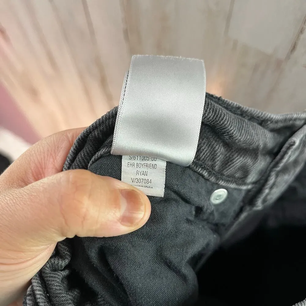 Old Navy Extra High-Waisted Sky-Hi Straight Raw-Hem Black Jeans for Women 4 - Image 5