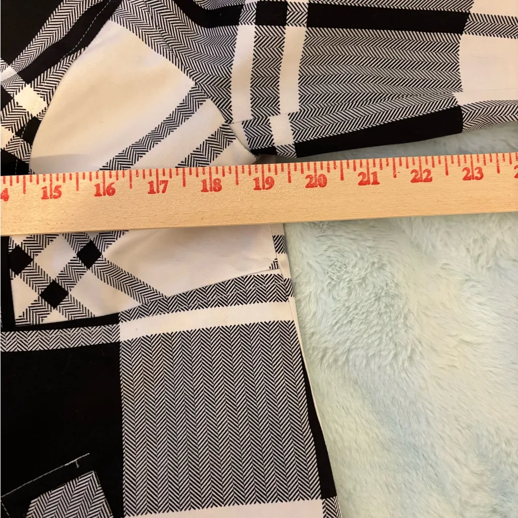 Sandro Black and White Checkered Blazer - Image 3