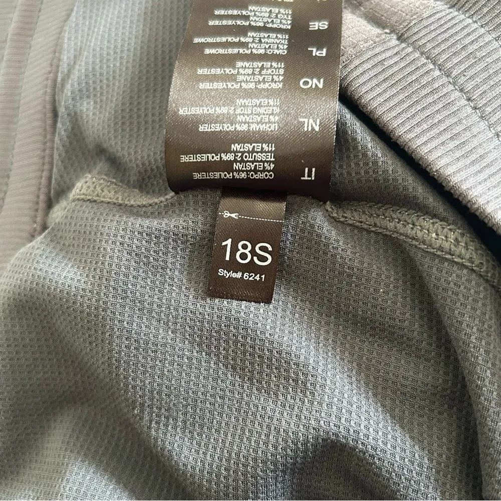 KÜHL Strattus Skort Skirt with Built-in Shorts in Grey Size 2 - Image 12