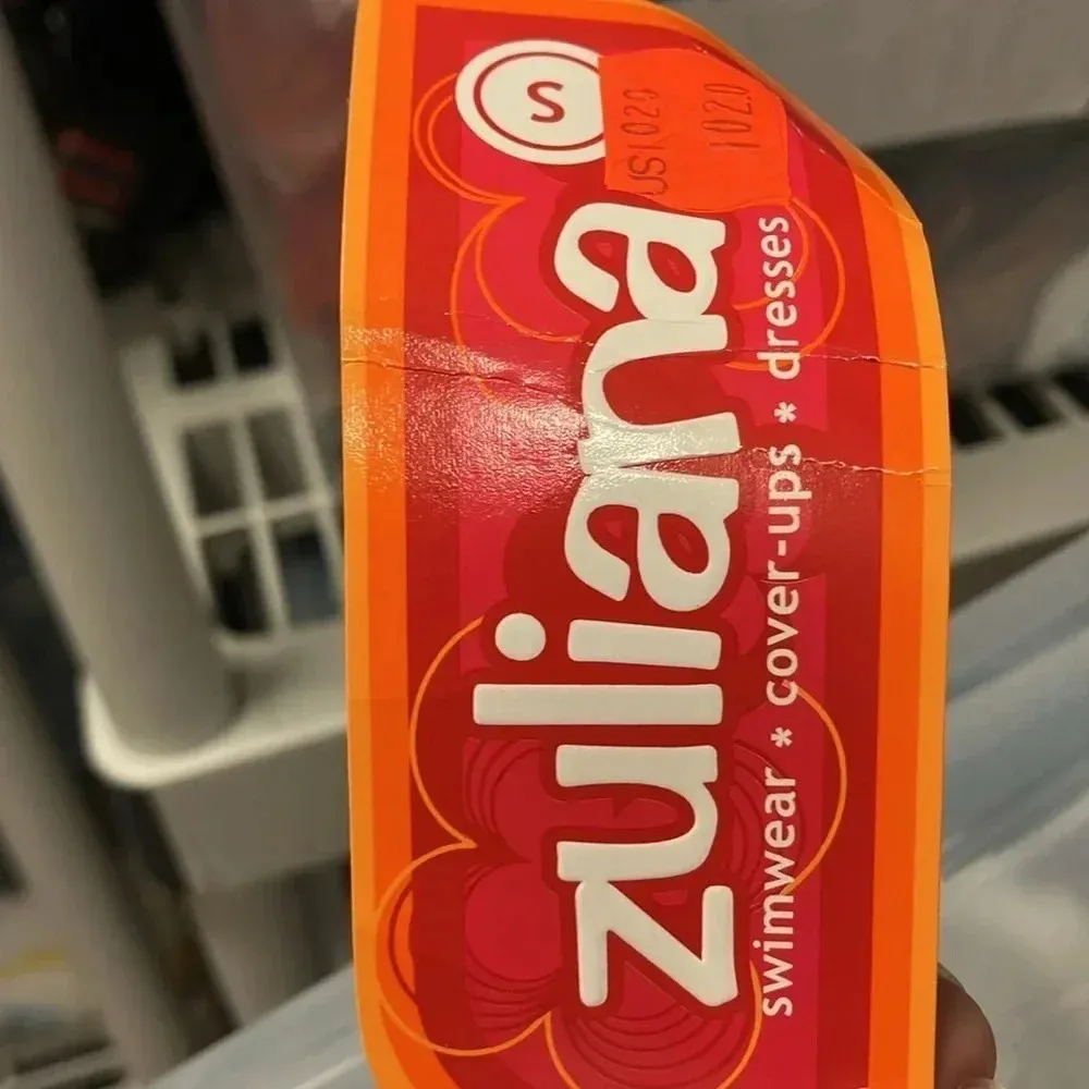 Zuliana Size Small One Piece Cheeky Swimsuit. Made in USA New With Tags. Black - Image 9