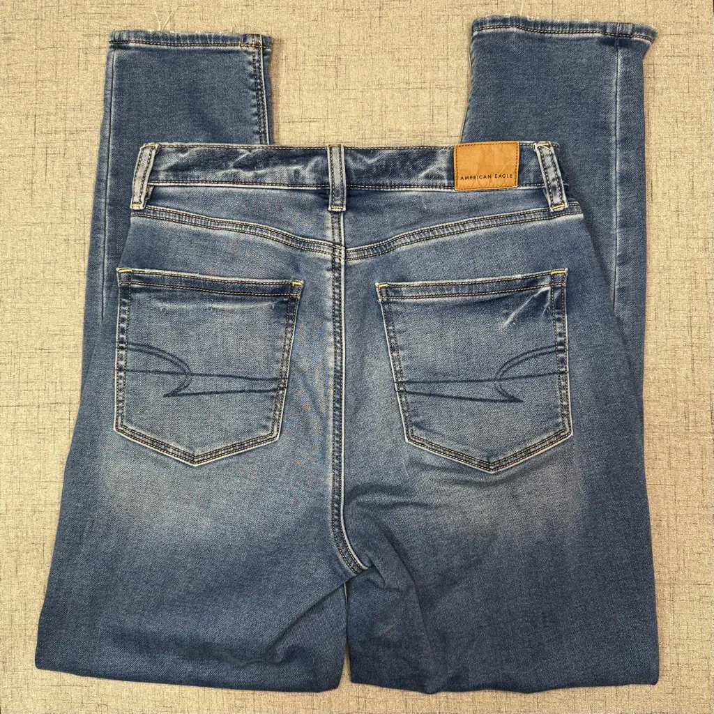 American Eagle Soft Knit High Rise Mom Jeans Distressed Raw Hem Size 2 - Image 8