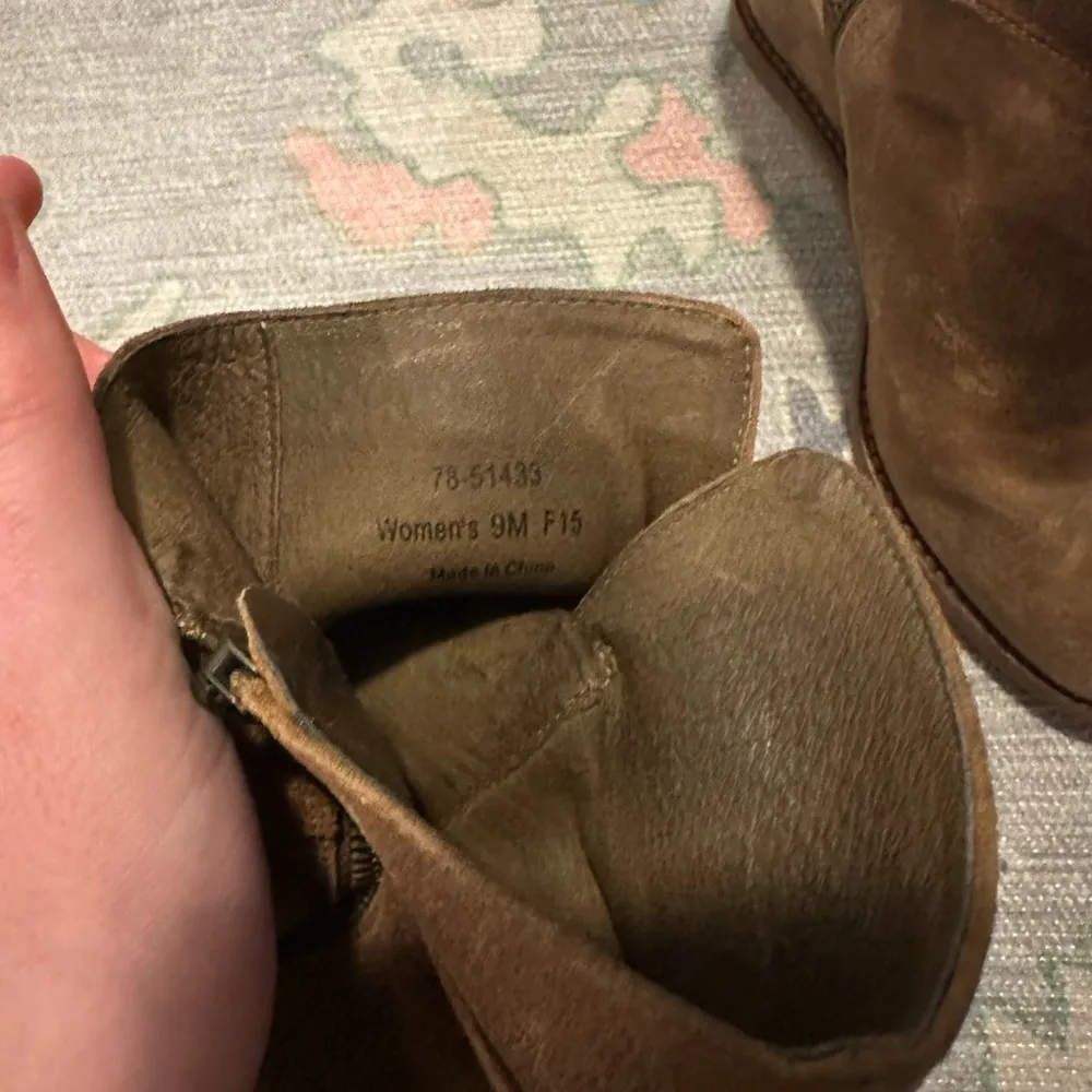 Johnston & Murphy  Booties - Image 4