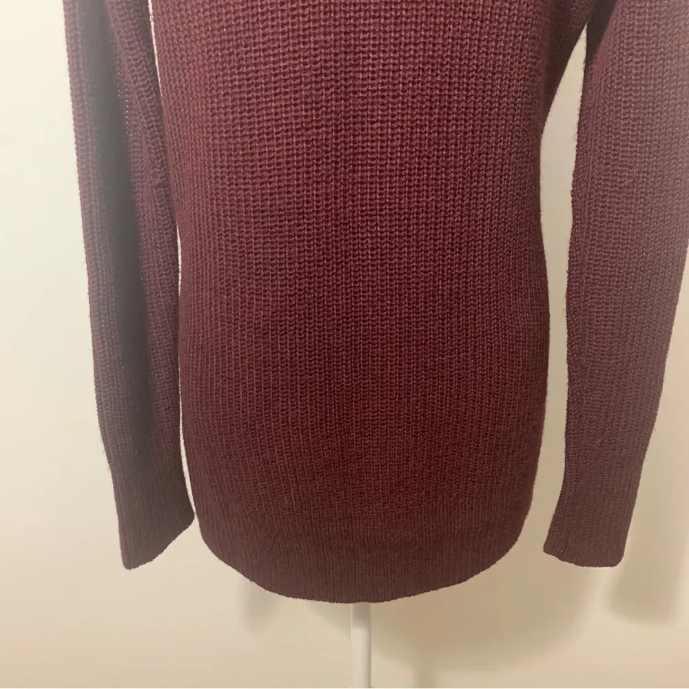 Burgundy Merino Wool Blend Crew Neck Hi-Low Slit Hem Sweater Size XS - Image 4