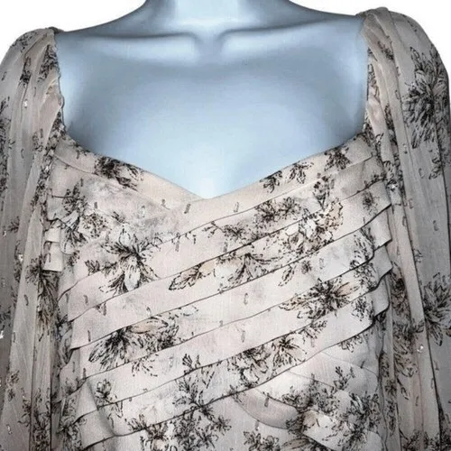 EXPRESS Light Pink Chiffon Floral With‎ Silver Threading Blouse NWOT Size Small - Image 3