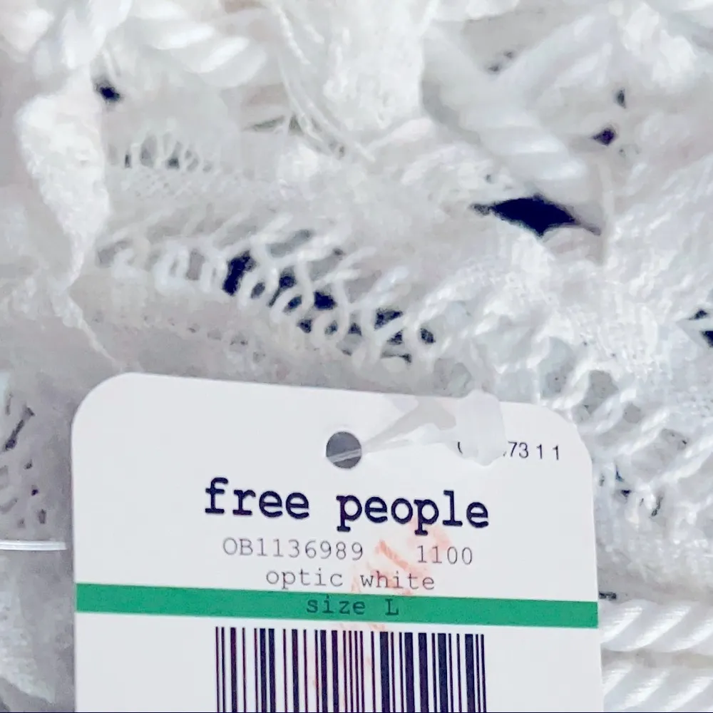 Intimately Free People Be My Battenburg Bodysuit in Optic White Size L New w/Tag - Image 12