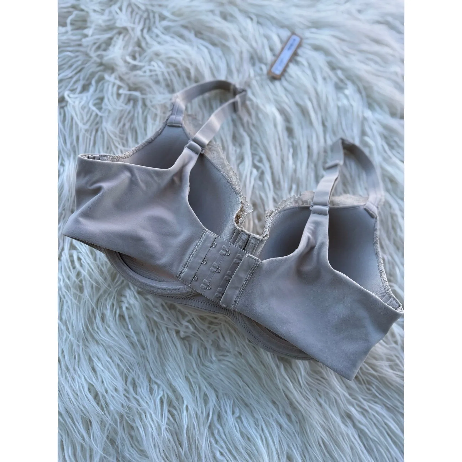 Skims Fits Everybody Lace Full Coverage Lightly Lined Bra Stone Size 36D - Image 4