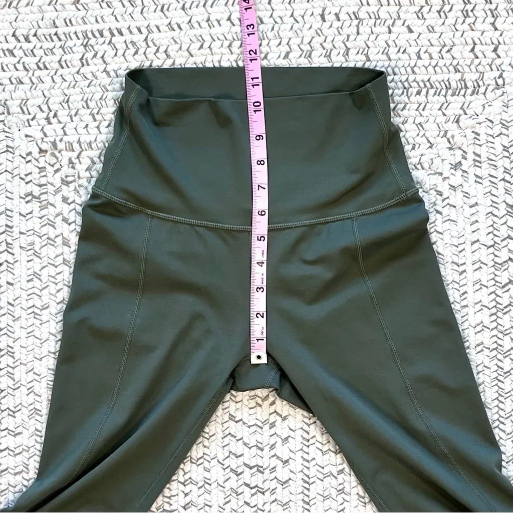 All Fenix High Waisted 7/8 Leggings in Dark Olive Green Small - Image 6