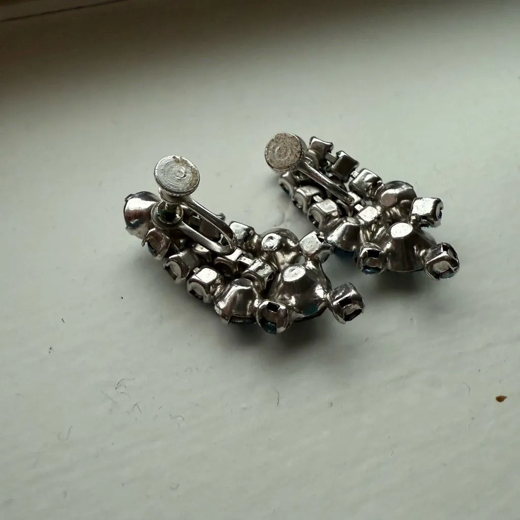 Vintage Ice Baby Blue Rhinestone Screw Back Earrings Silver Tone 1.5” - Image 7