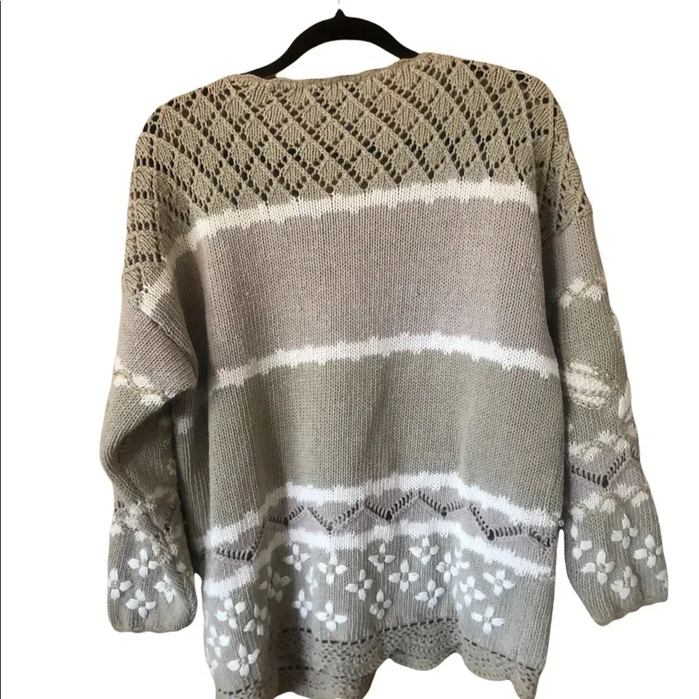 Vintage 90s tan cream Floral Fall Holiday Embroidered Knit sweater Gold poms Size M - Image 2