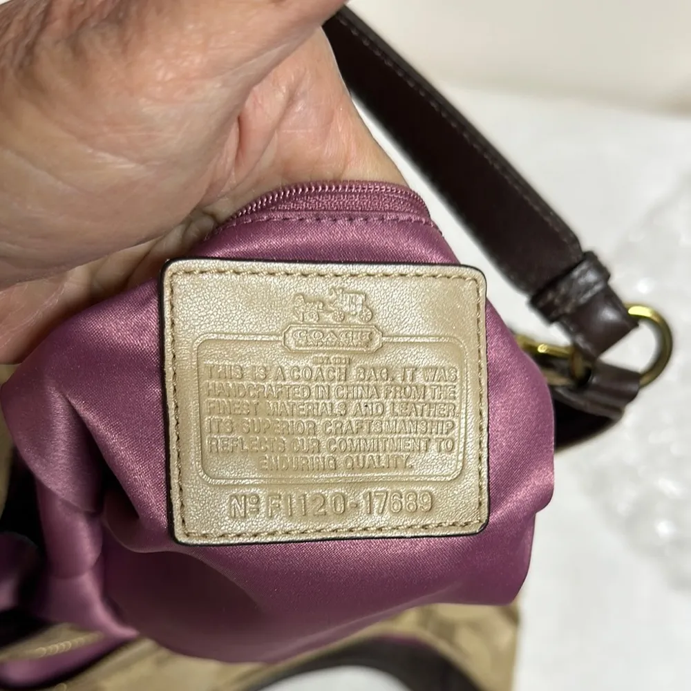 Coach Maggie Optic Khaki canvas shoulder bag Purse! - Image 10