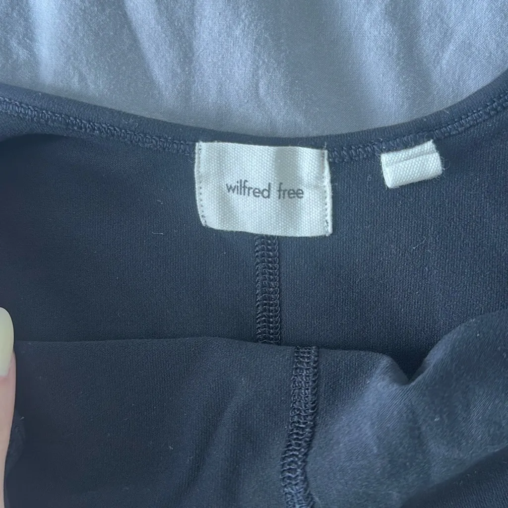 Aritzia Wilfred Free Divinity Romper 7” Black - Image 7