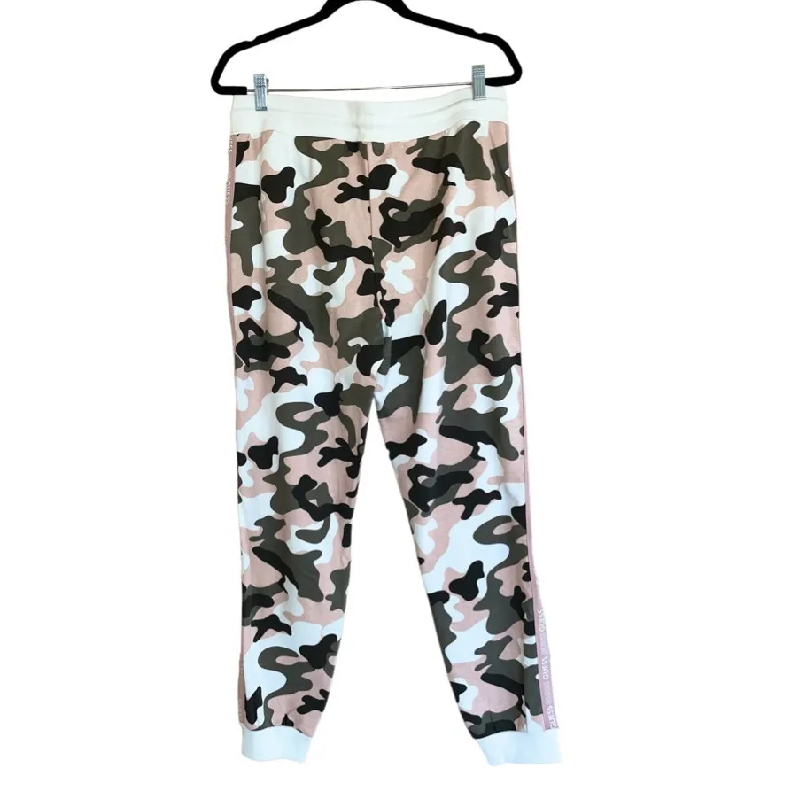 NWT GUESS OAKS LOGO TAPE JOGGER PANT IN PINK CAMOUFLAGE - Image 4