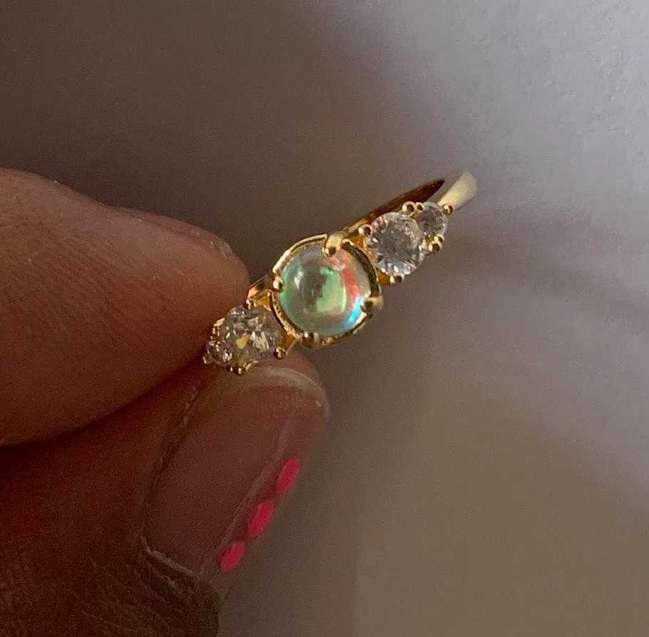 Beverly Hills Boutique Ring... Gold - Image 2