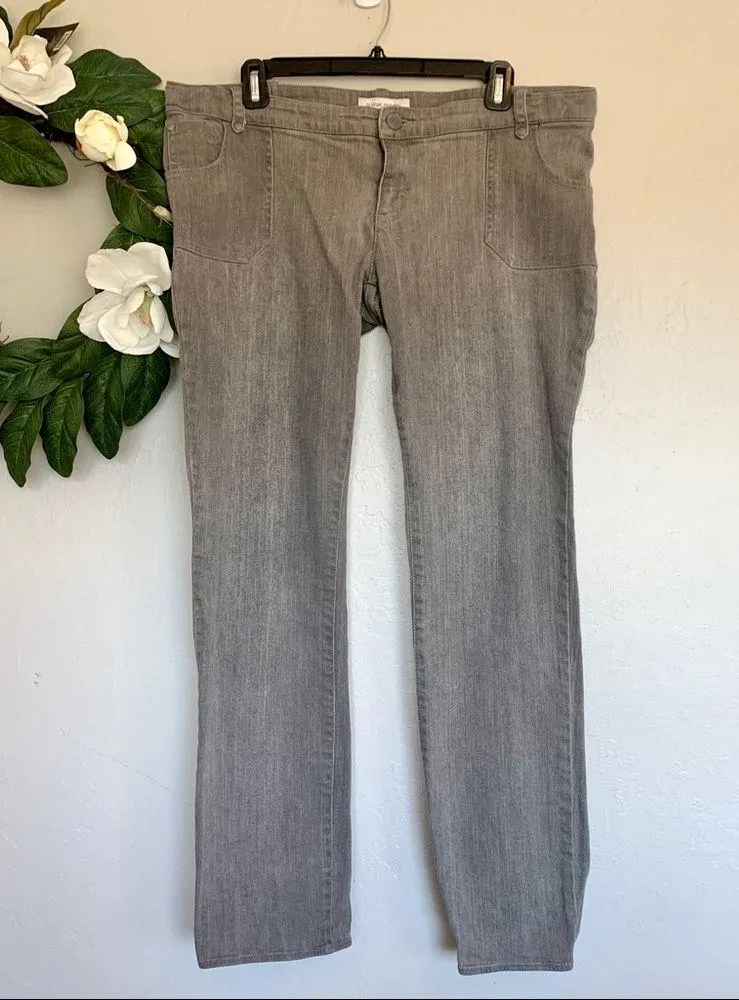 Liz Lange Maternity Grey Skinny Cigarette Jeans 6 - Image 4