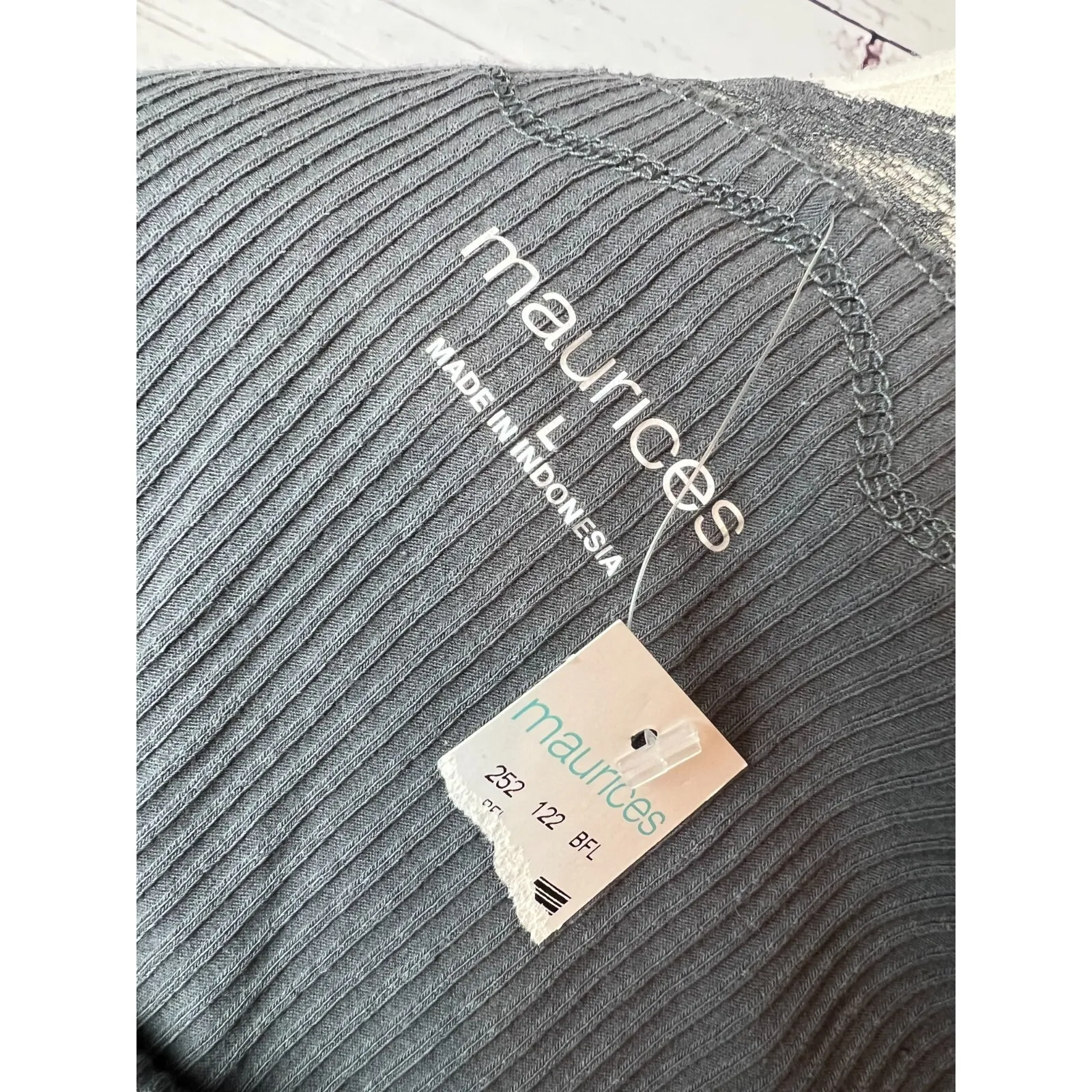 90s y2k Lace Tank Top‎ Fairy Grunge Cottage NWT Maurices Cami Shirt Large Gray - Image 4