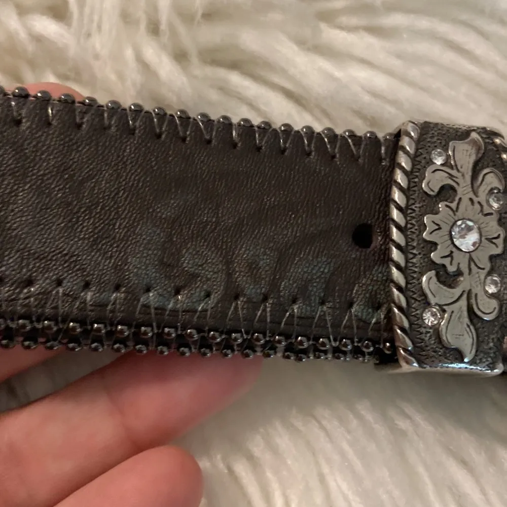 Women's Cowgirl Tooled 1781 leather belt size M length 40” - Image 10