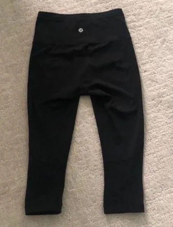 Lululemon Crop Leggings Black - Image 2