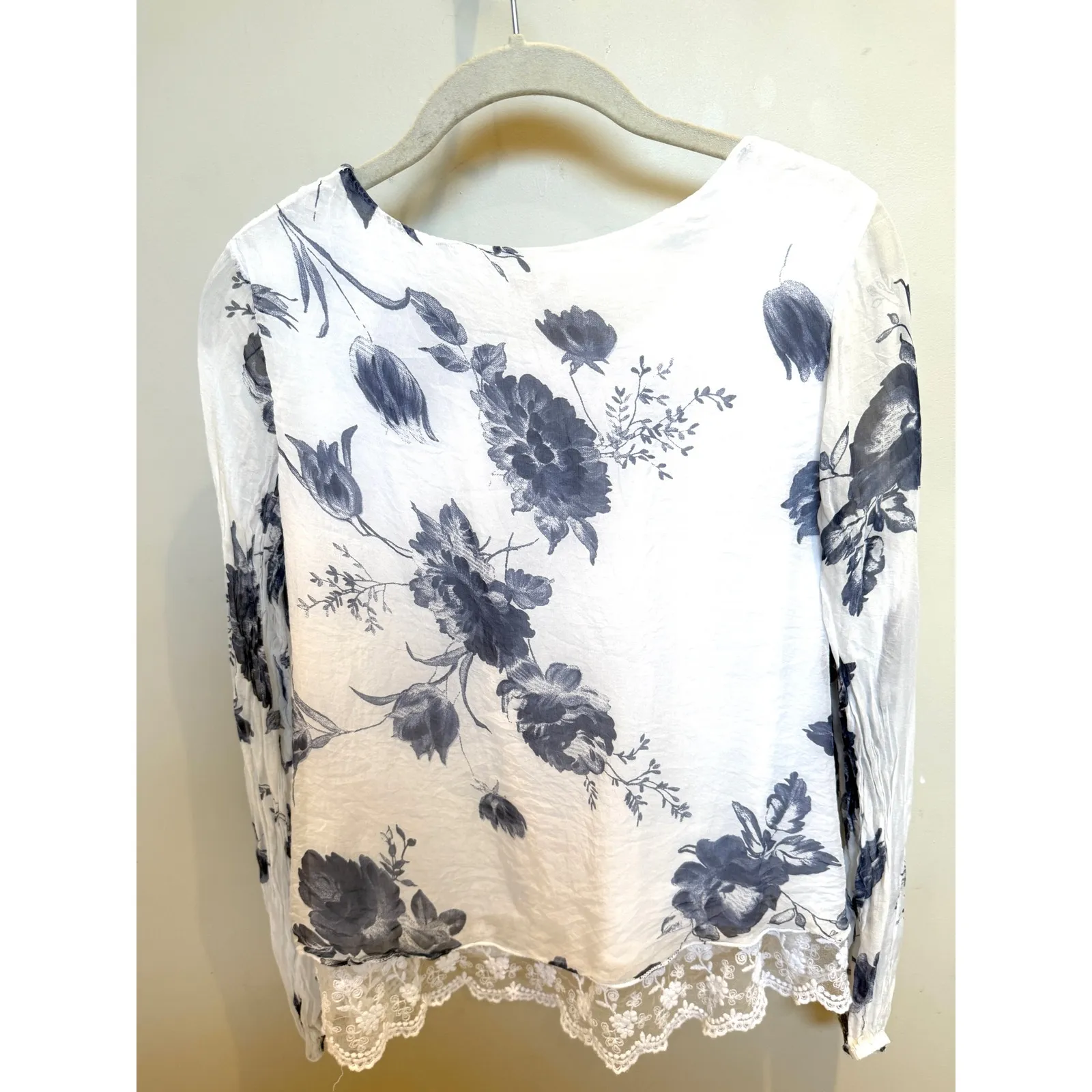 Ambro Italy White Blue Floral Silk Long Sleeve Lace Trim Top Size S - Image 5