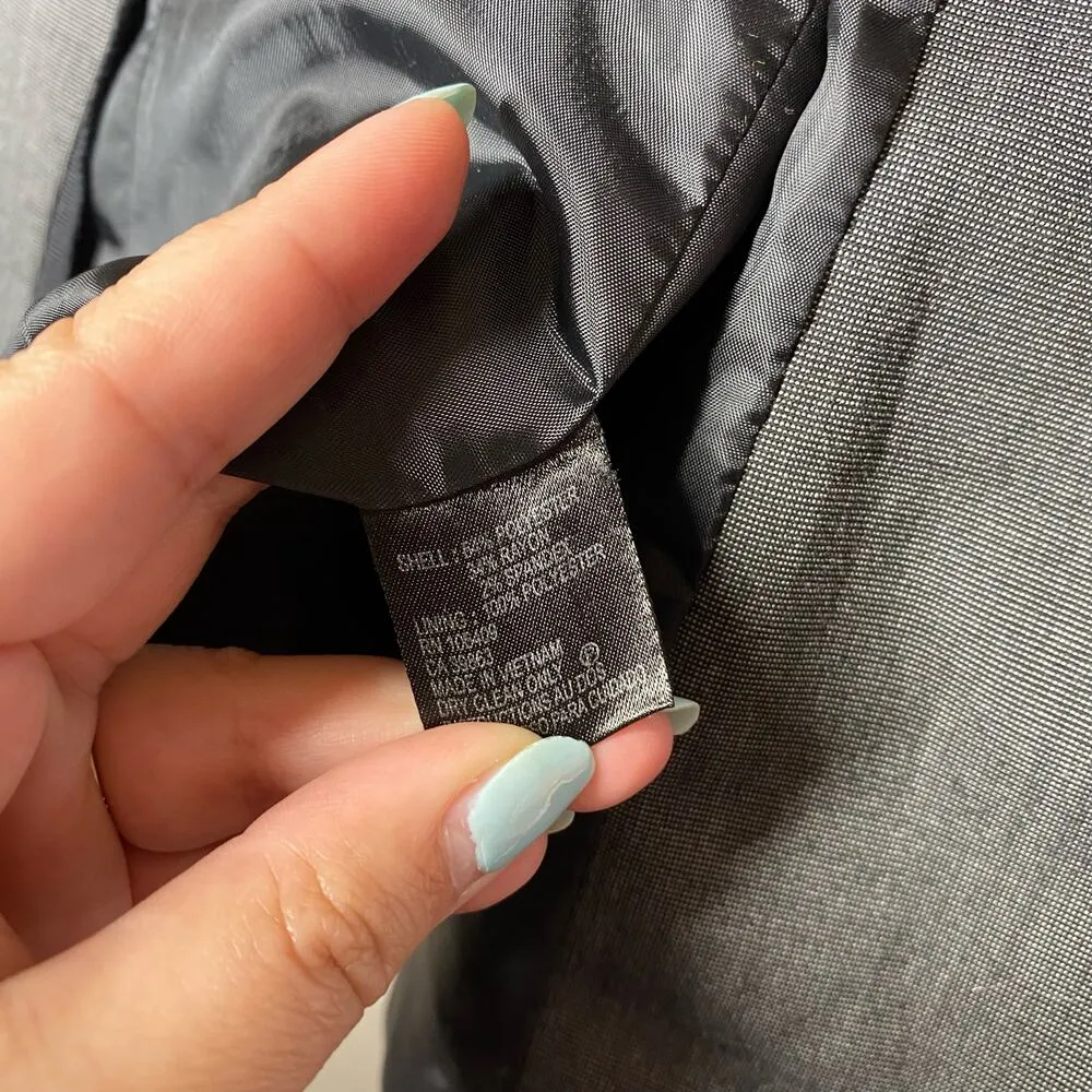 Tahari Women's Gray Business Fitted Blazer Size Four Petite - Image 4