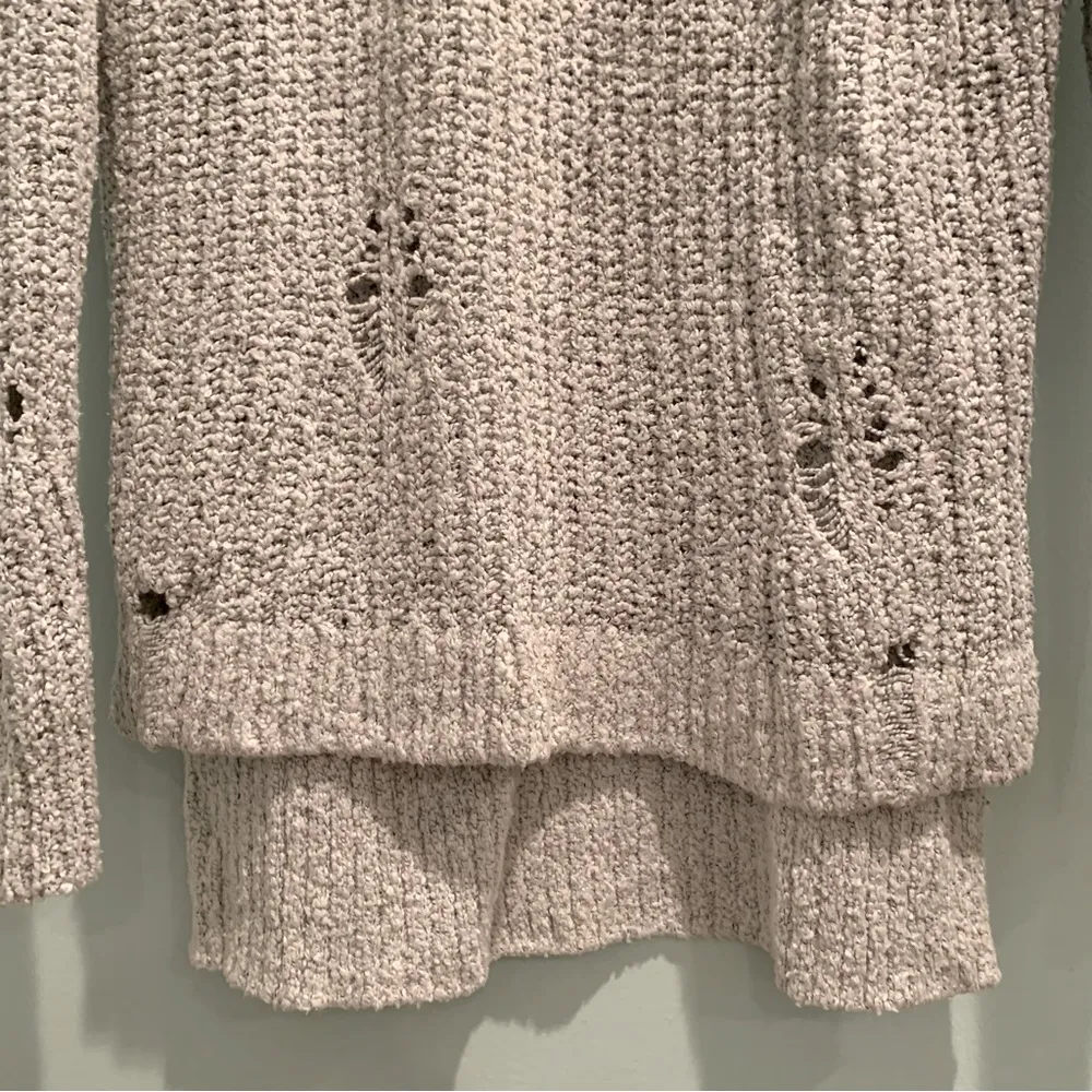 Express 2016 Distressed Oversized High Low Hem Turtleneck Sweater XS - Image 3