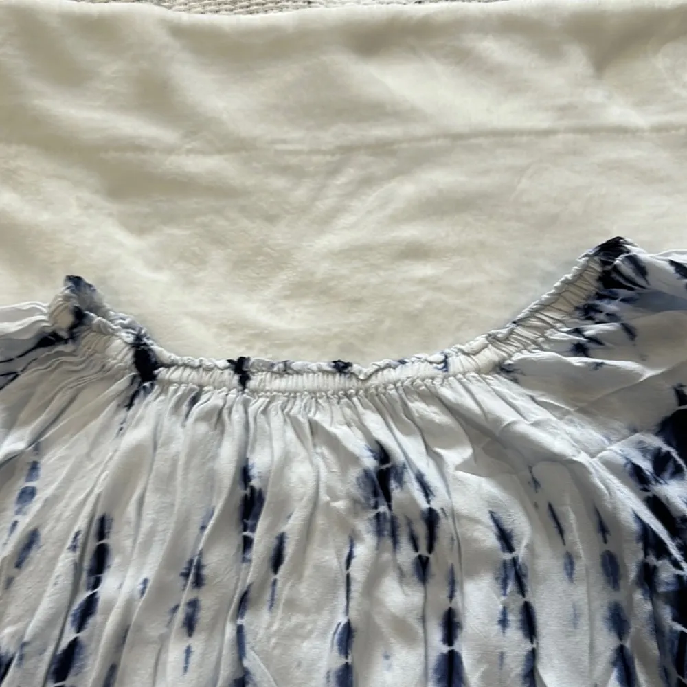 Altar'd State Blue and White Ruffled 3/4 Sleeve Blouse/Dress/swim suit cover-up - Image 4