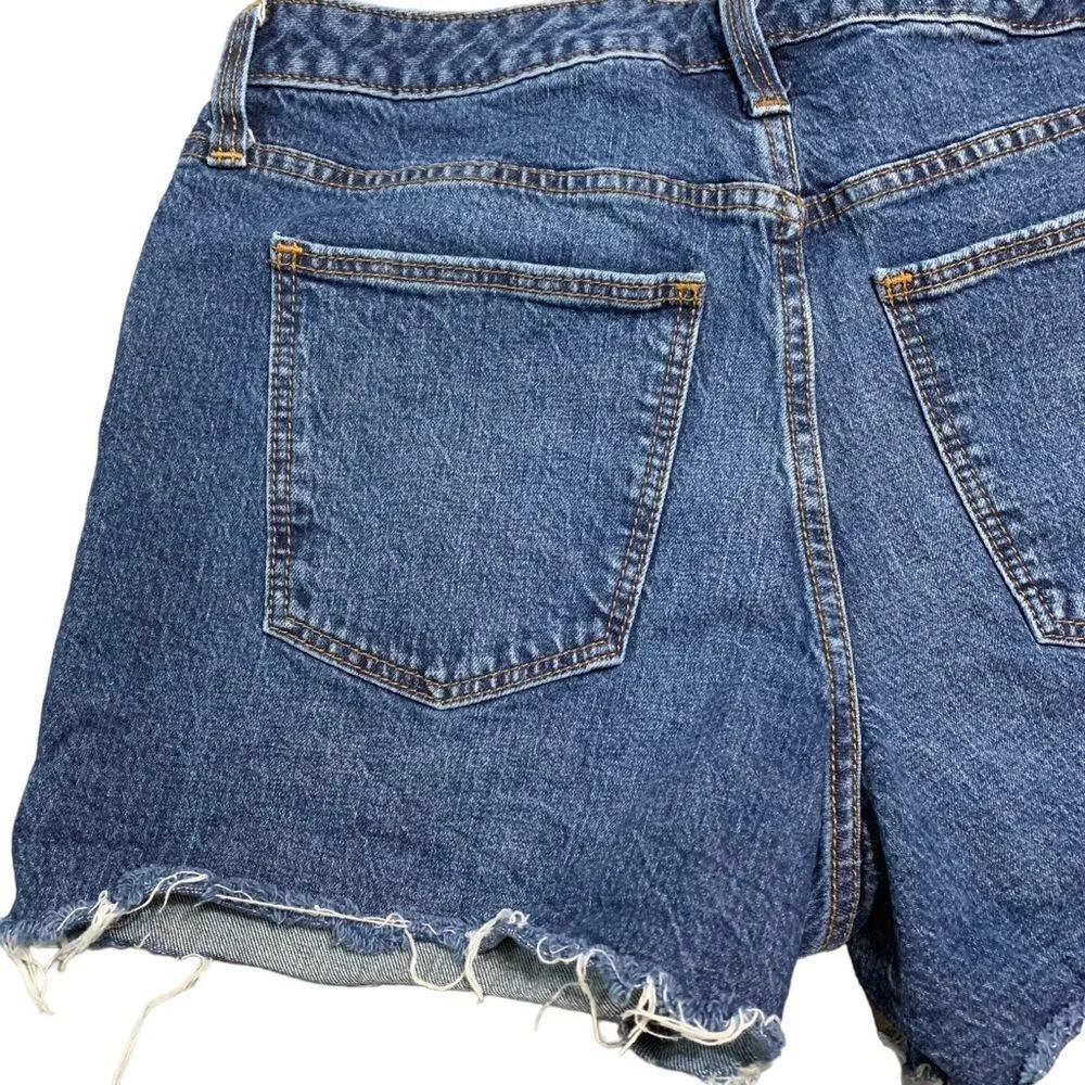 Universal Thread Vintage Midi Frayed Hem Shorts - Medium Denim - Size 10‎ - Image 9