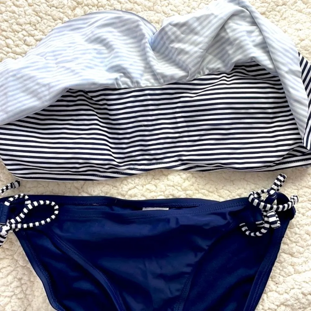 Xhilaration Navy and White Stripe Ruffle Bikini Top Tie Sides Bikini Bottom Sz L - Image 6
