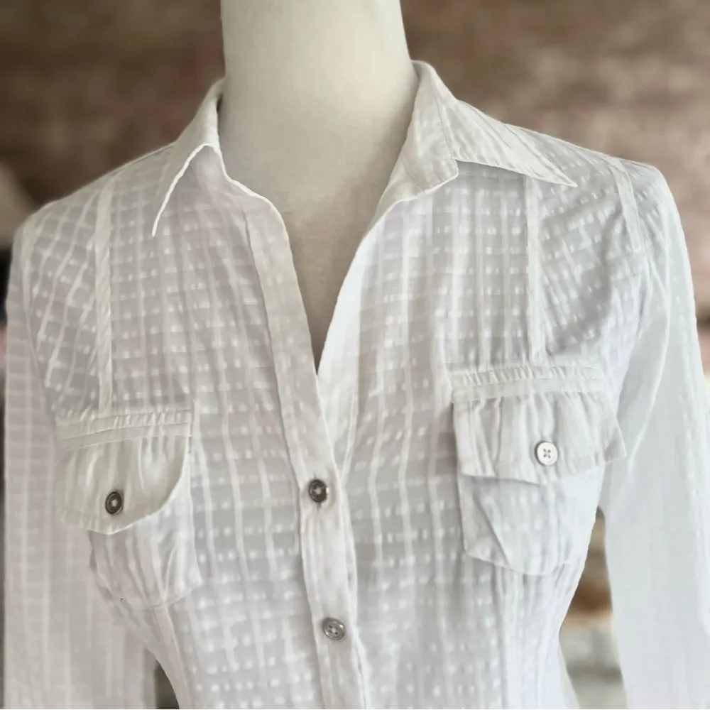 WHBM Top Roll-tab Sleeve White Textured Luxe 0 Button Up Collared Blouse Dressy - Image 3